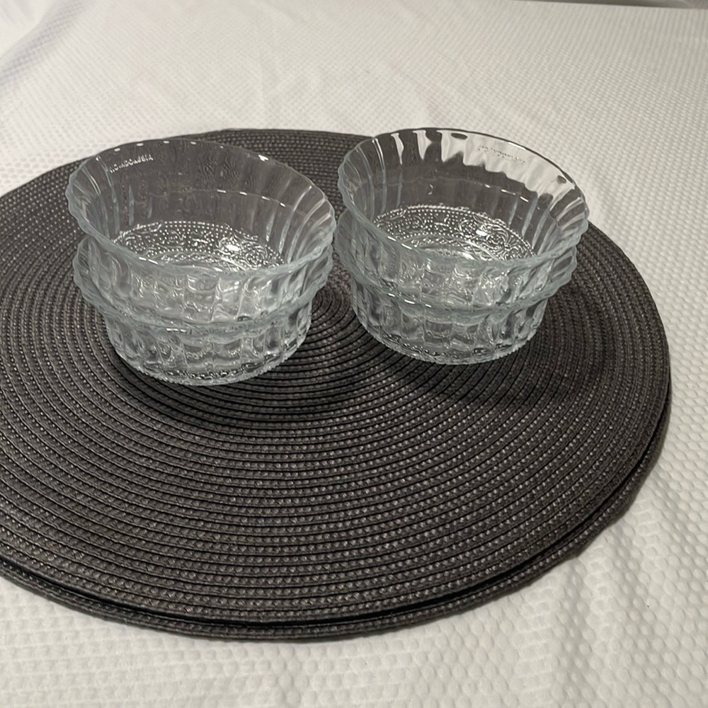 KIG Indonesia Vintage Fleur de Lis & Trellis Pattern  Clear  Glass  Bowls.
